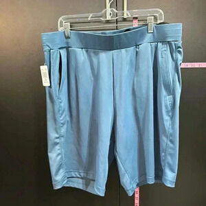32° Cool Shorts,Drawstring waist,front zipper pockets,open back pocket,stretch